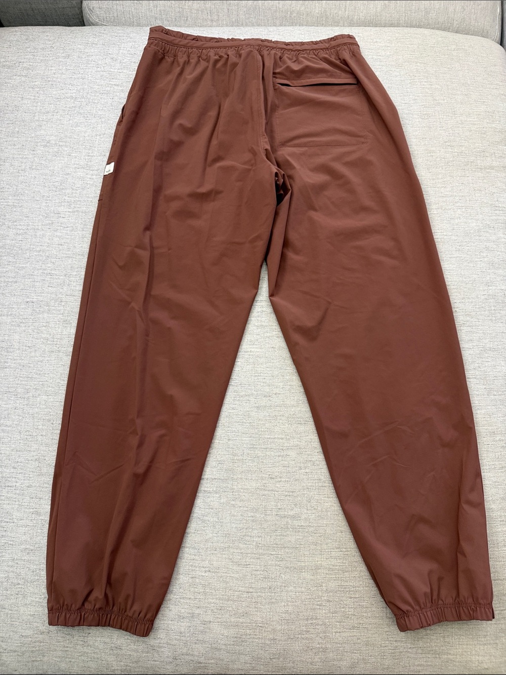 Vuori Women's Miles Chestnut Rust Jogger Track Pants with Drawstring - Picture 4 of 5